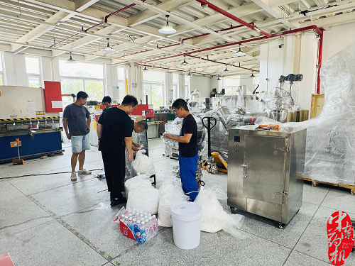 客户现场试机圆满成功，我司设备性能获高度认可